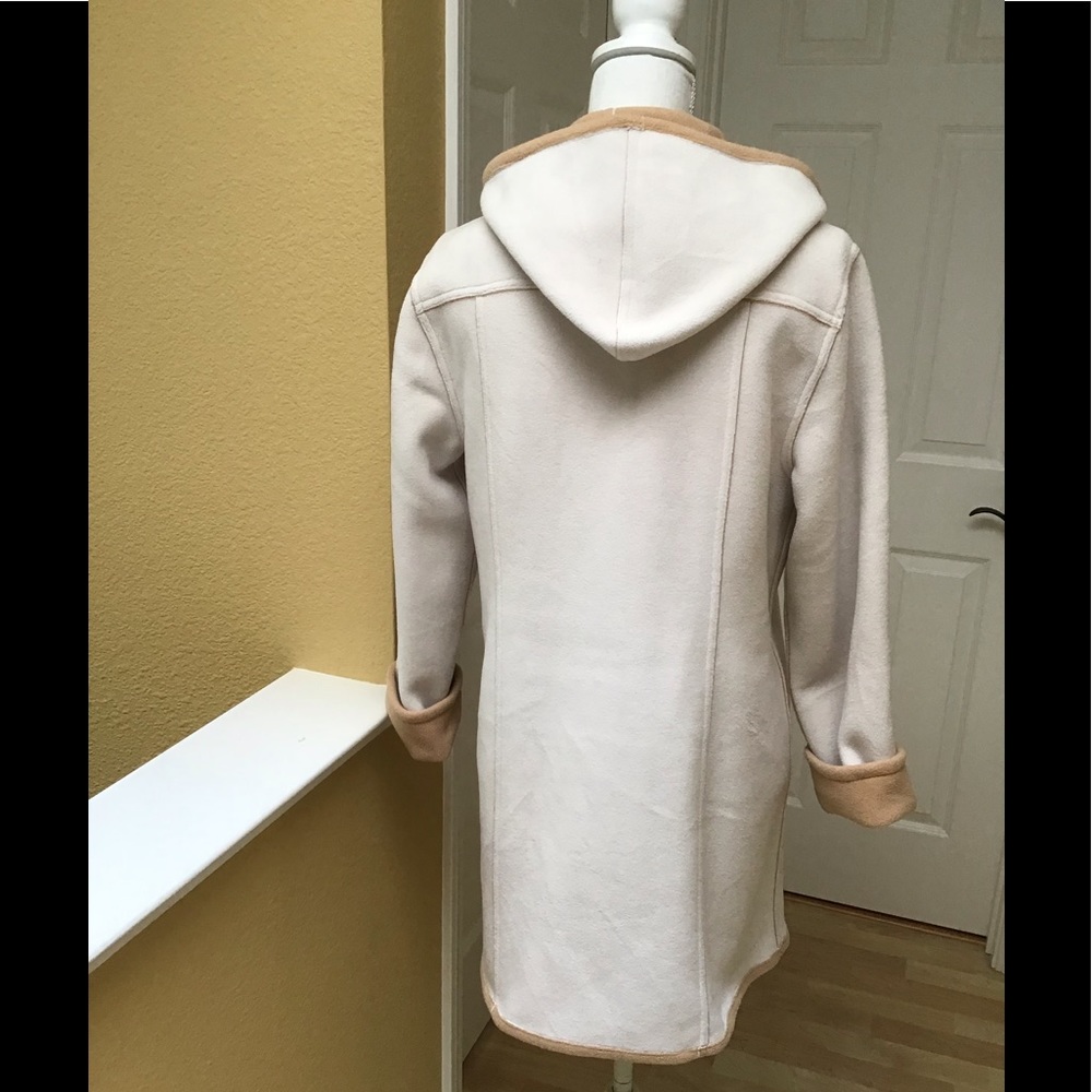 Susan Graver Ivory Polar Fleece Coat & Camel Trim. - Picture 4 of 9